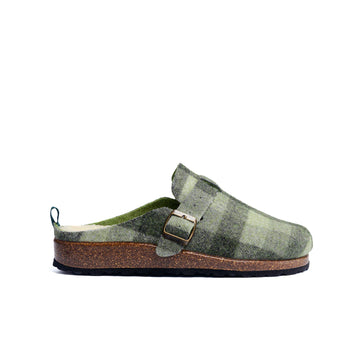 Slippers BIO Fieltro verde con hebilla