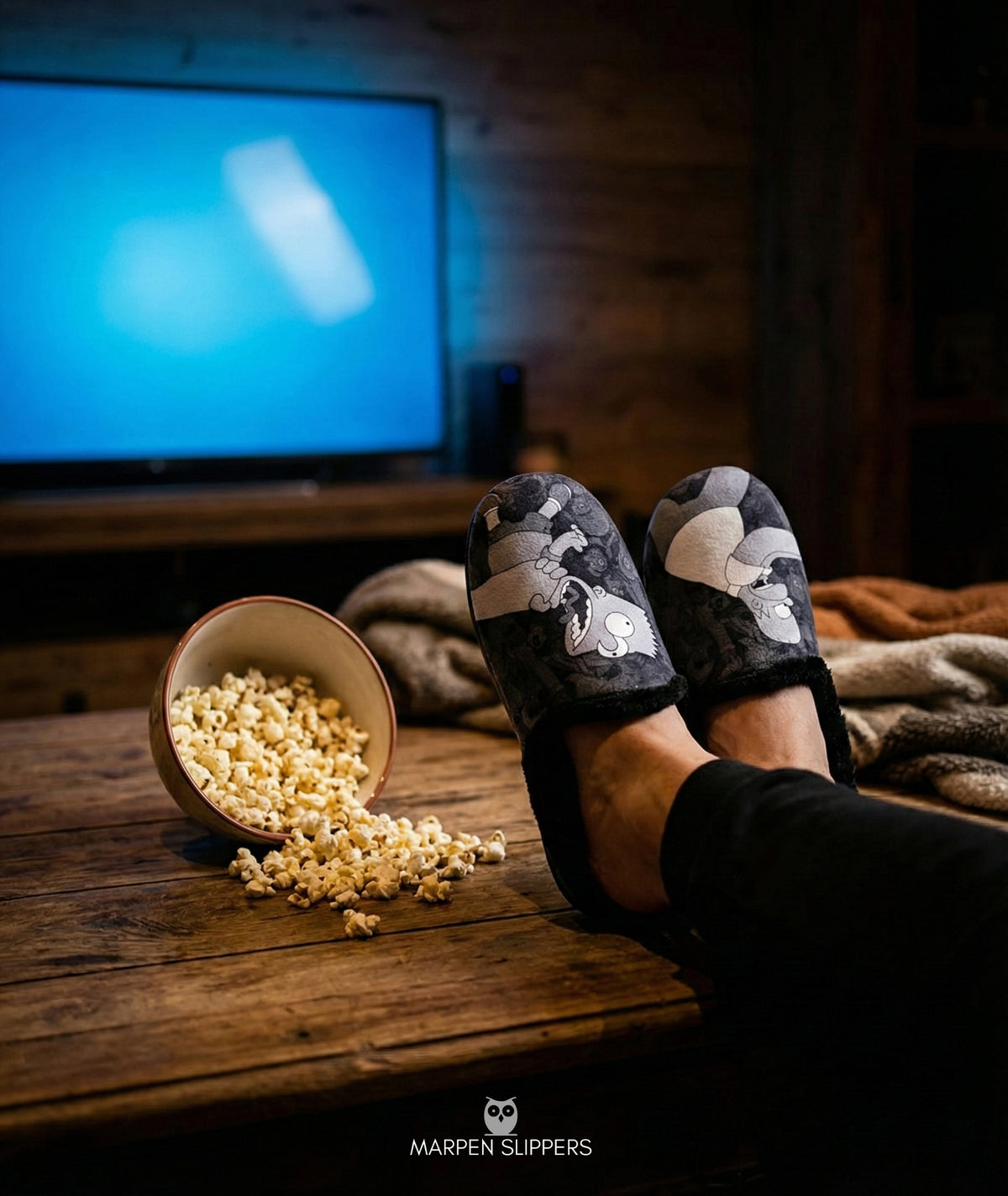 Slippers de Personajes Amarillos – en casa