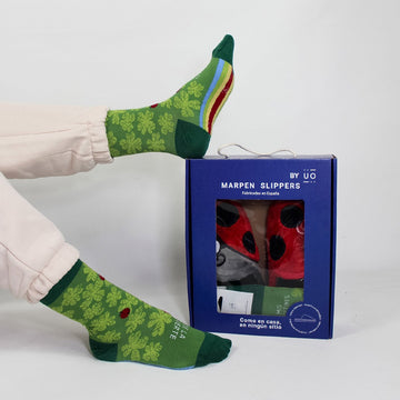 Calcetin "Mis calcetines de la suerte" + Slippers Mariquita Gris y Rojo