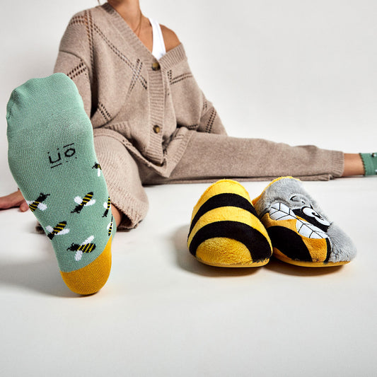 Pack Calcetín "Eres la Reina" + Slippers Abeja Amarillo y Negro